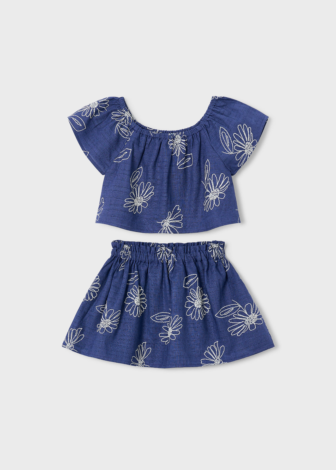 Conjunto Lino Flores